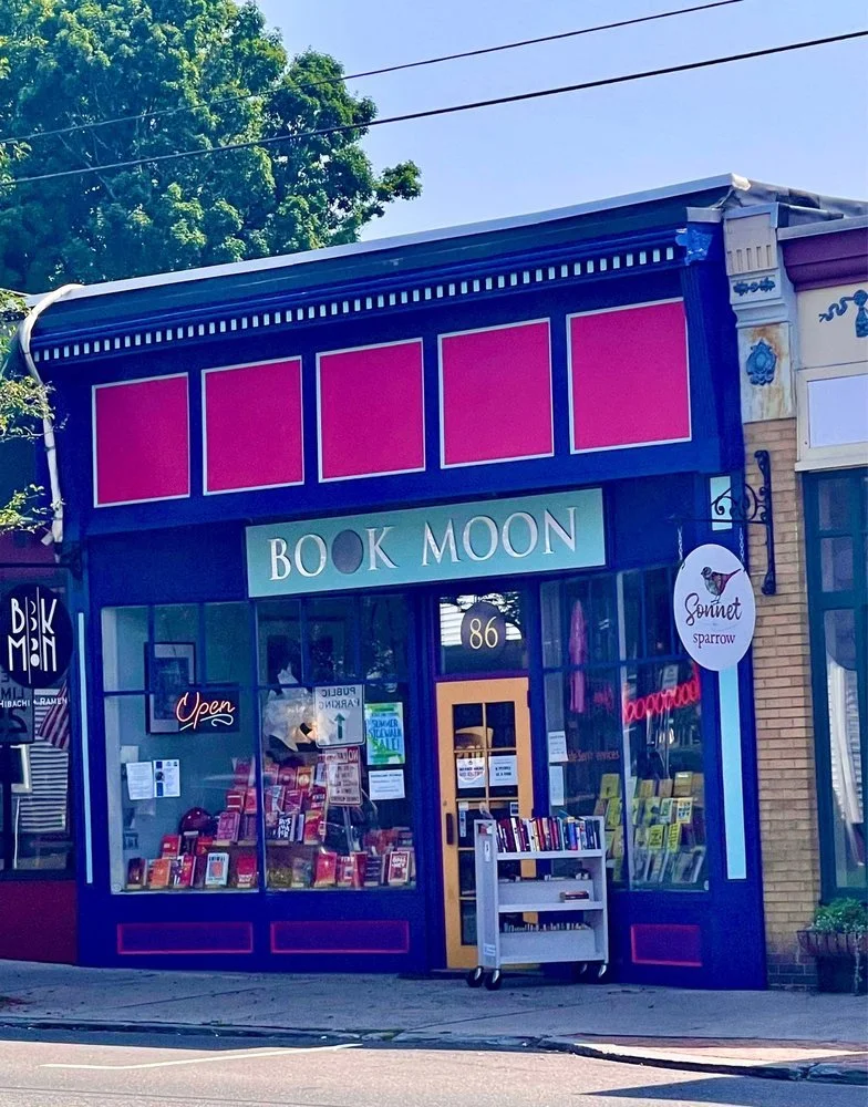 Book Moon Books